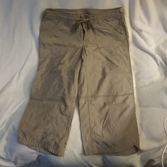The North Face Capris - Picture 1 of 6